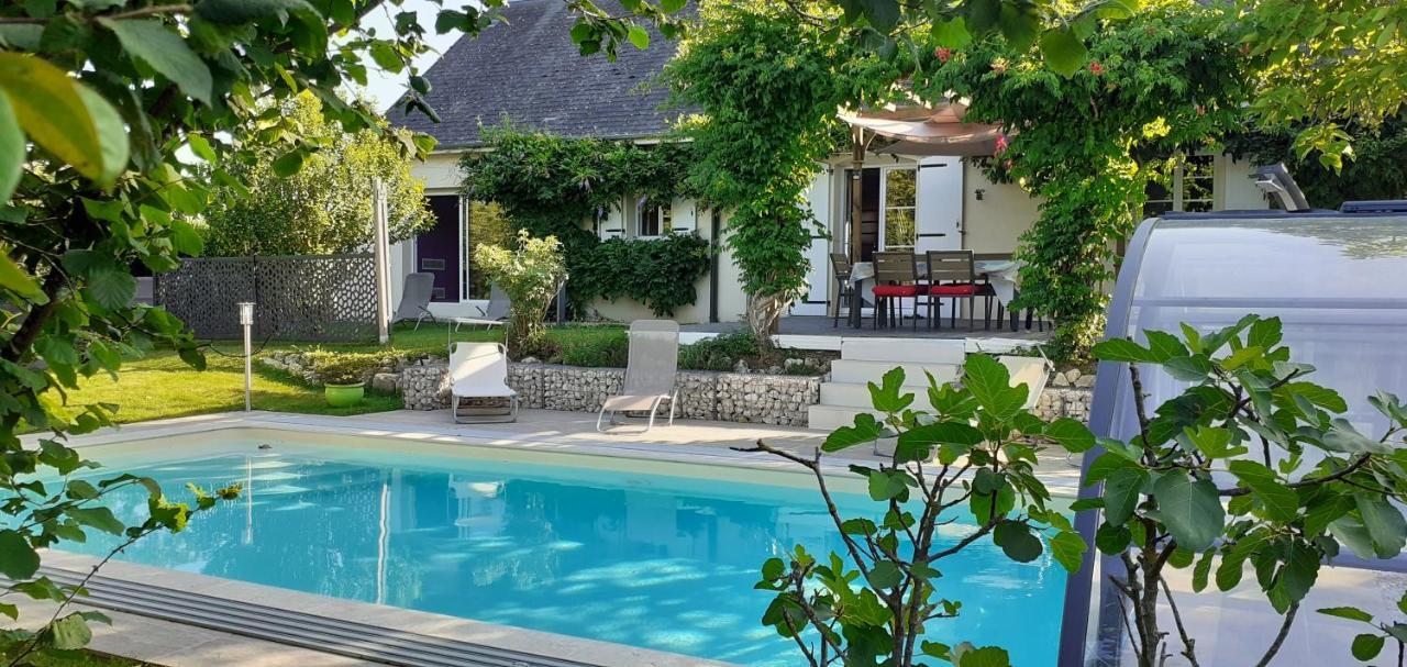 Au Coeur Du Bien-Etre, Chalet Avec Piscine Chauffee Et Couverte, Spa, Sauna, Massages Monteaux Buitenkant foto