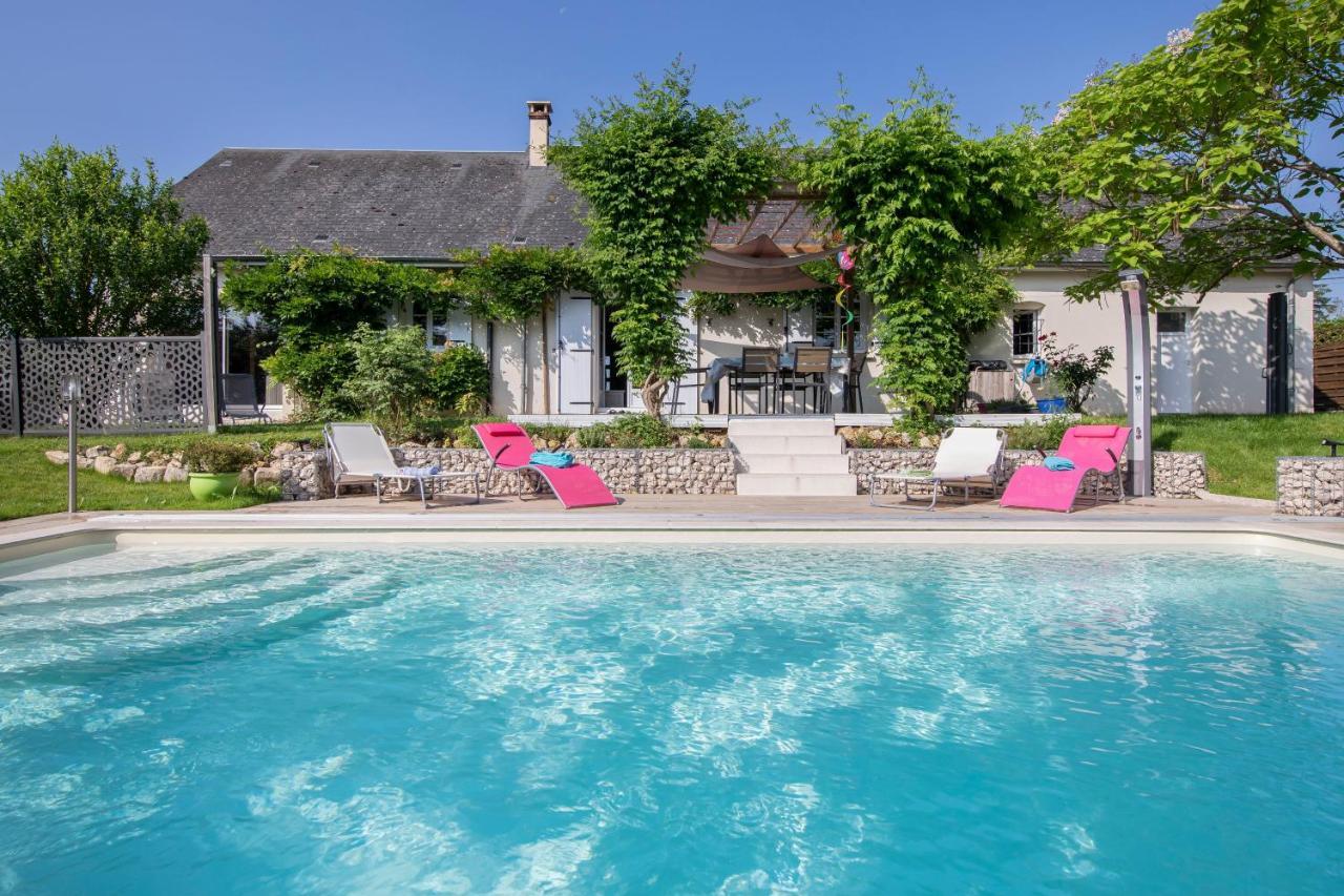 Au Coeur Du Bien-Etre, Chalet Avec Piscine Chauffee Et Couverte, Spa, Sauna, Massages Monteaux Buitenkant foto